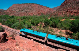 Train Rides Near Sedona Verde Canyon Red Rocks Engines