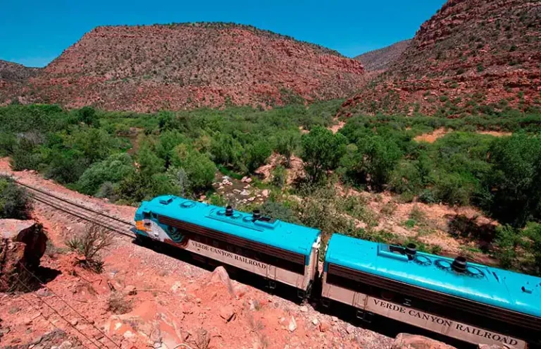 Train Rides Near Sedona Verde Canyon Red Rocks Engines