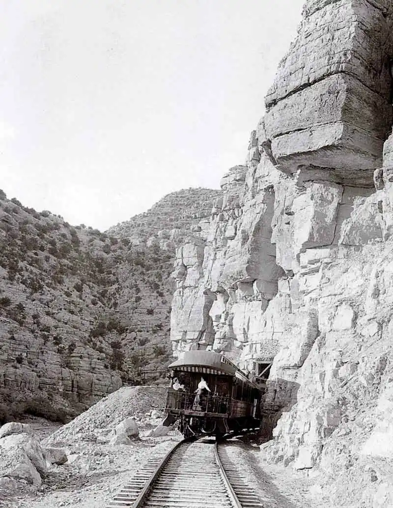 Building Through the Verde Canyon Tunnel with Car 1911 Building Through the Verde Canyon Tunnel with Car 1911
